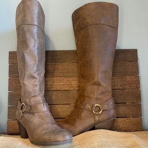 A2 by Aerosoles Women’s riding boots size 8